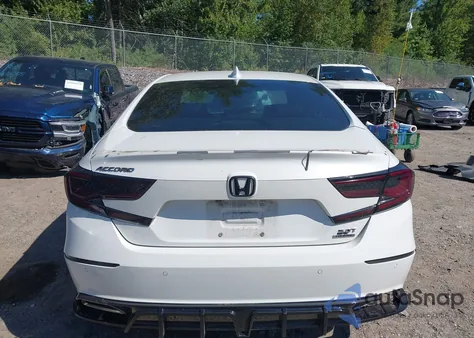 2018 Honda Accord Touring 2.0T z USA, uszkodzony, nr VIN 1HGCV2F9XJA017191